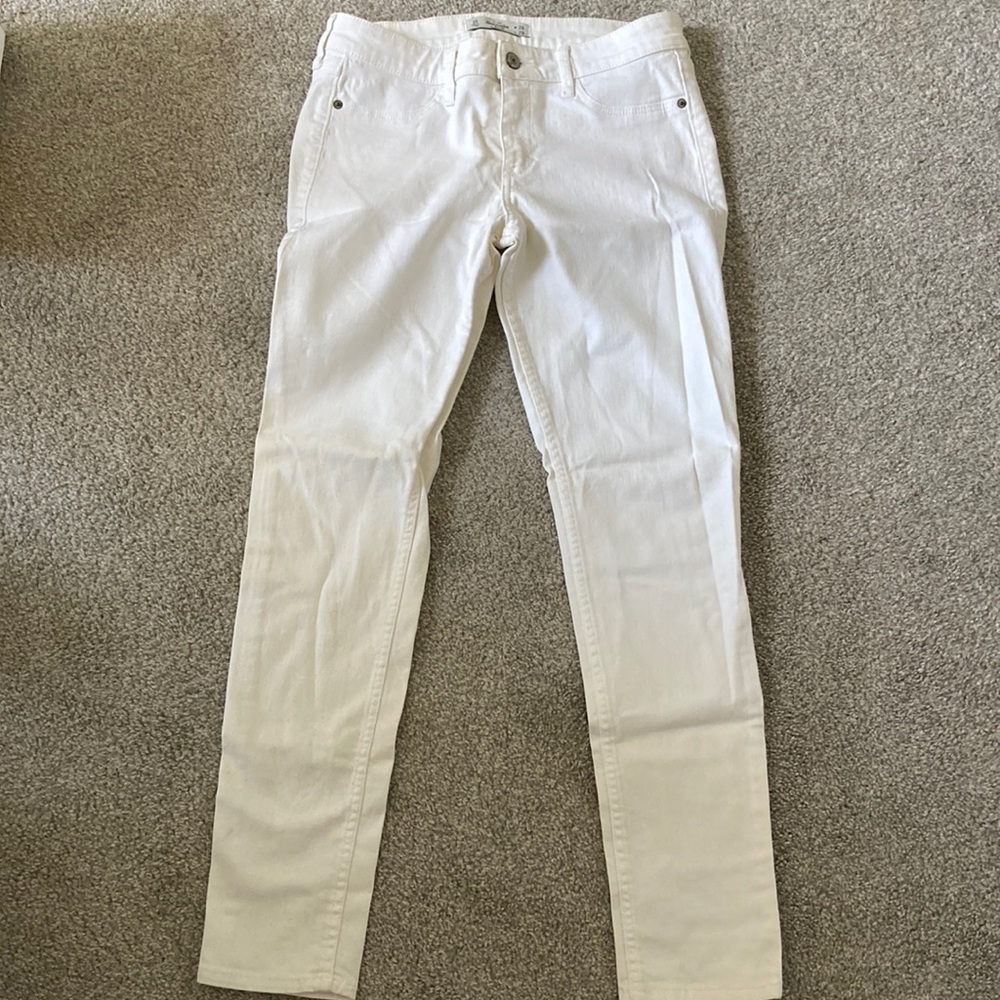 Abercrombie & Fitch White Skinny Jeans